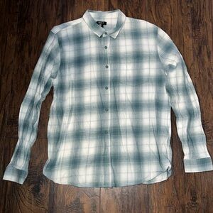 Forever 21 Flannel Button Down

Worn Once

Size Large